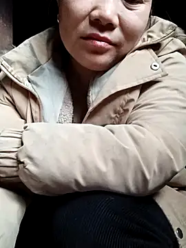 Lindxx-hot online show from March 2026 12:18:01 AM