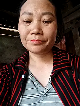 Lindxx-hot online show from March 2026 02:00:02 AM