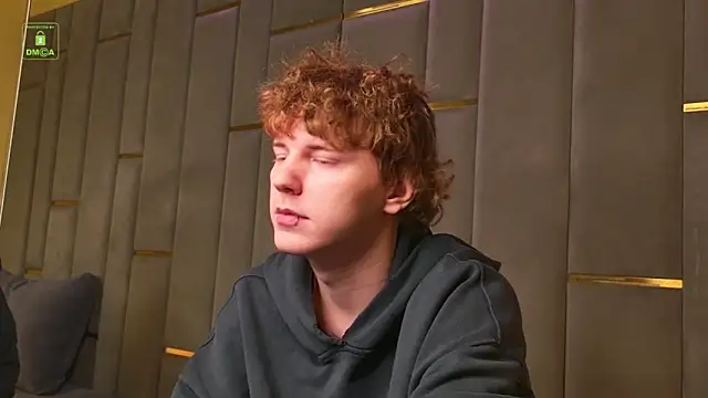 Snapshot of Mickey_Hawk chatting on April 2026 10:28:01 AM Mickey Hawk online show from April 2026 10:28:01 AM