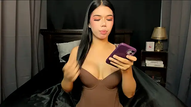 azumi suzako online show from May 2026 04:41:01 AM