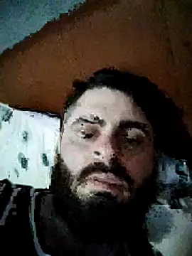 Snapshot of RaduuuxXx chatting on February 2026 07:35:02 PM RaduuuxXx online show from February 2026 07:35:02 PM