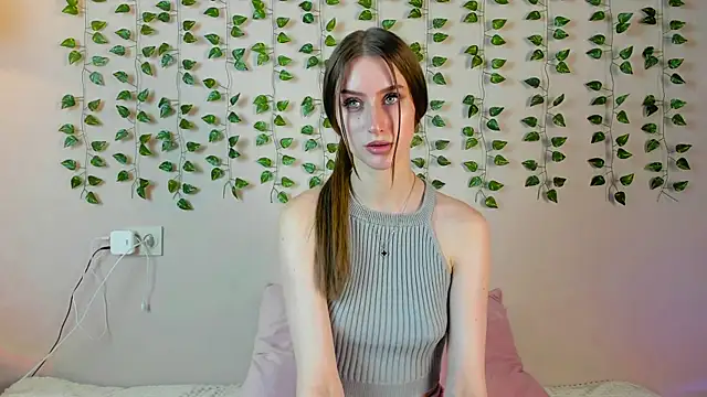 EllieRough online show from May 2026 03:28:01 PM
