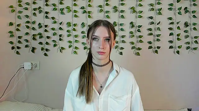EllieRough online show from June 2026 04:17:01 PM