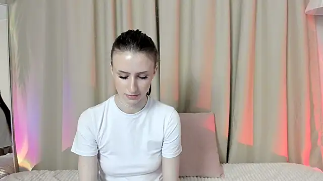 EllieRough online show from April 2026 06:21:01 PM