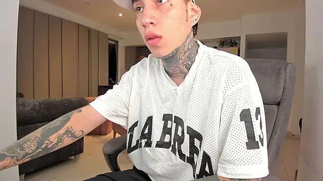 Snapshot of im_dantee chatting on March 2026 04:13:01 AM im dantee online show from March 2026 04:13:01 AM