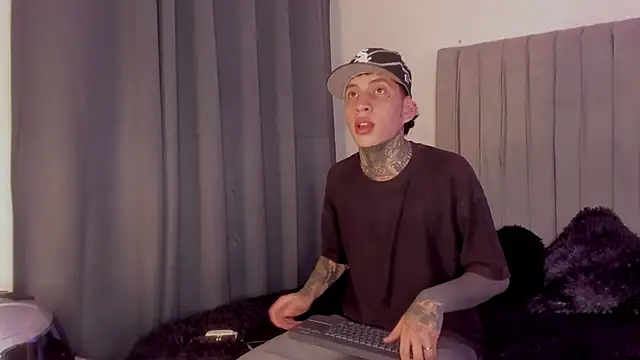 Snapshot of im_dantee chatting on February 2026 04:23:02 AM im dantee online show from February 2026 04:23:02 AM