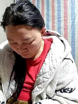 phay79 online show from March 2026 04:00:01 PM