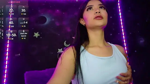 ValentinaRojass  online show from April 2026 02:54:01 PM