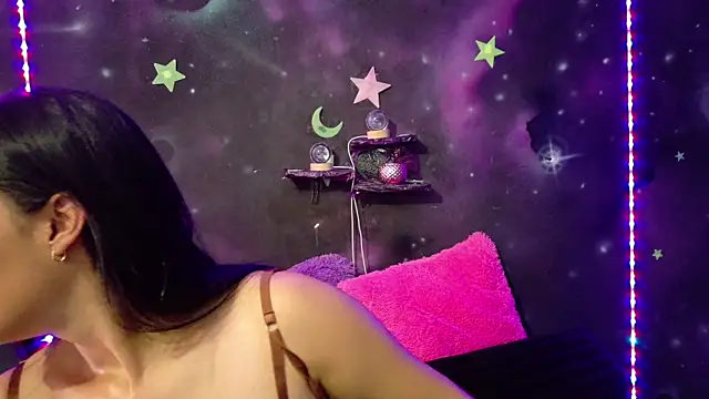 ValentinaRojass  online show from June 2026 07:07:02 PM
