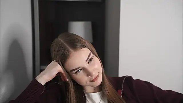 Snapshot of CindaMartins chatting on March 2026 09:28:01 AM CindaMartins online show from March 2026 09:28:01 AM