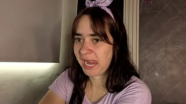 Snapshot of _VALERIAGOMEZ chatting on June 2026 03:55:02 PM VALERIAGOMEZ online show from June 2026 03:55:02 PM