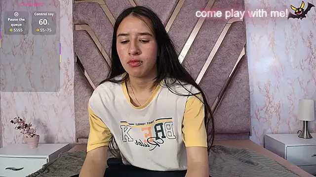 Snapshot of LilyRossi_ chatting on April 2026 04:11:02 PM LilyRossi online show from April 2026 04:11:02 PM