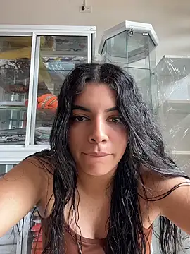 Arianna Moore online show from May 2026 05:05:02 PM