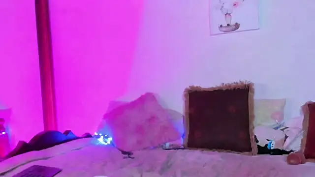 Arianna Moore online show from May 2026 10:25:02 PM