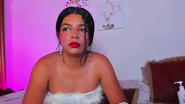 Arianna Moore online show from June 2026 10:26:01 PM