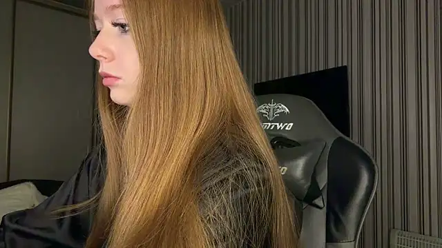 Emily Rass  online show from March 2026 04:50:01 PM