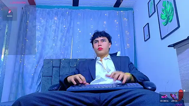Snapshot of Dantekent chatting on June 2026 01:17:02 PM Dantekent online show from June 2026 01:17:02 PM