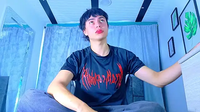 Dantekent online show from May 2026 02:02:02 PM