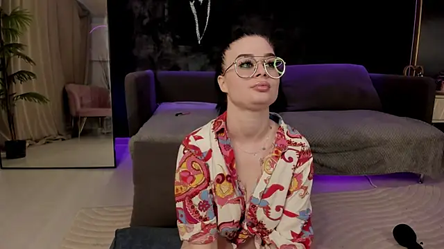 LoraIvone online show from April 2026 07:26:02 PM