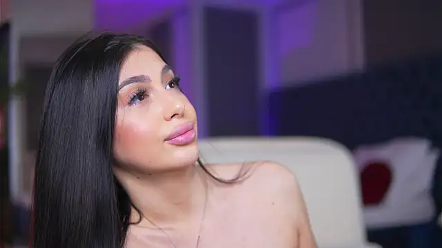 MissMeganMoon online show from May 2026 04:04:02 PM