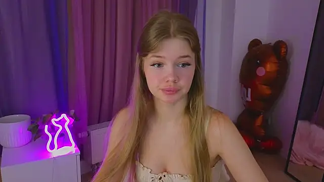 Snapshot of belrinaa chatting on May 2026 08:47:02 PM belrinaa online show from May 2026 08:47:02 PM