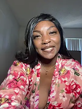 Snapshot of VeryTrulyYours chatting on March 2026 07:32:01 PM VeryTrulyYours online show from March 2026 07:32:01 PM