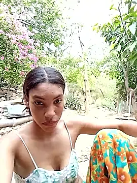 ginevere 20 online show from April 2026 08:21:01 PM