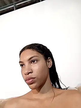 Snapshot of ginevere_20 chatting on May 2026 08:54:02 PM ginevere 20 online show from May 2026 08:54:02 PM