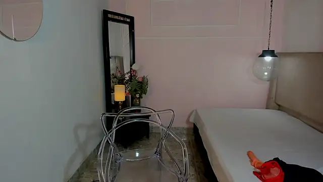 CharlotteKing8 online show from February 2026 02:06:01 PM