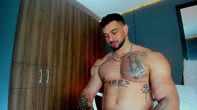 massimo visconti online show from April 2026 04:31:02 AM