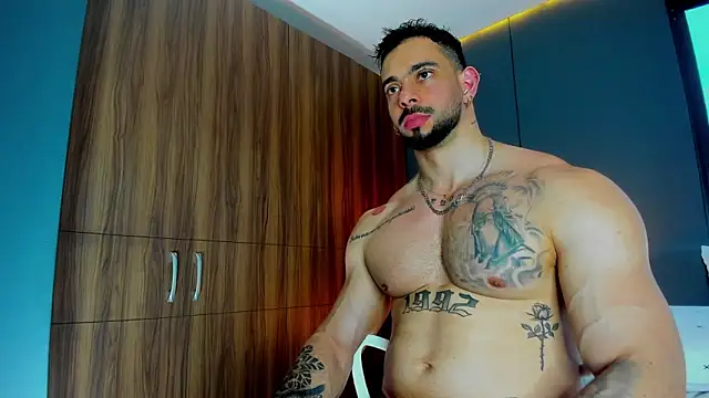 massimo visconti online show from April 2026 04:02:01 PM