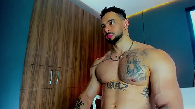 massimo visconti online show from April 2026 04:44:02 PM