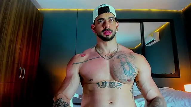 massimo visconti online show from April 2026 12:50:01 AM