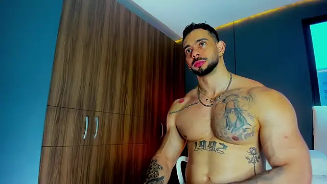 massimo visconti online show from April 2026 03:27:02 PM