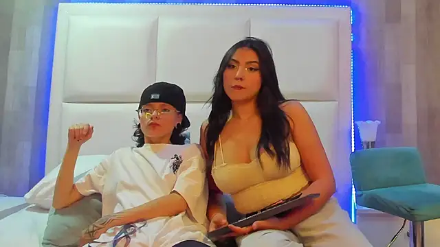 CaliferAndAurora online show from March 2026 03:57:02 AM