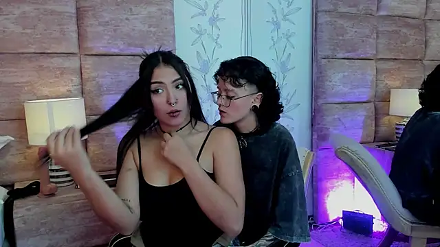 CaliferAndAurora online show from March 2026 03:52:01 AM