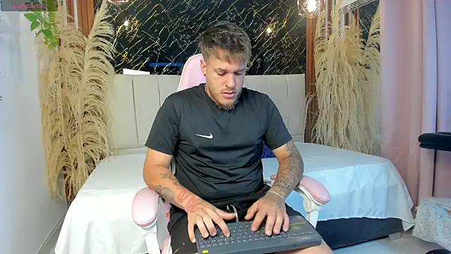 keane lee  online show from March 2026 12:09:02 PM