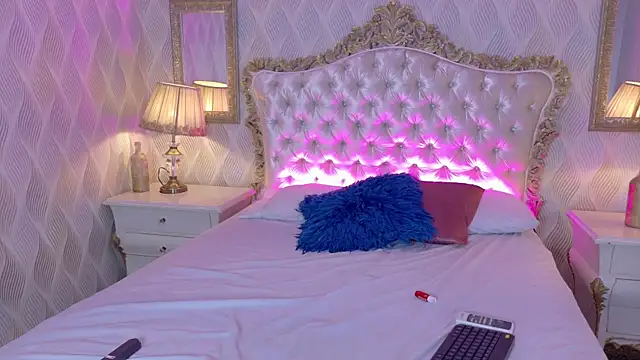 mia venon online show from April 2026 11:38:01 AM