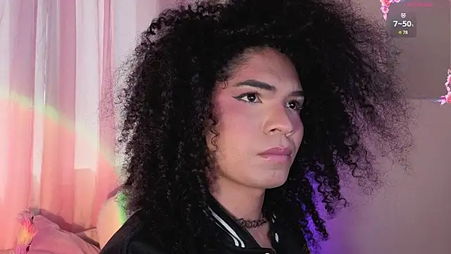 Snapshot of V-nus chatting on March 2026 06:19:02 PM V-nus online show from March 2026 06:19:02 PM