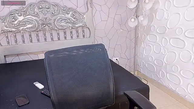 Genesisraydenx online show from May 2026 05:52:01 PM