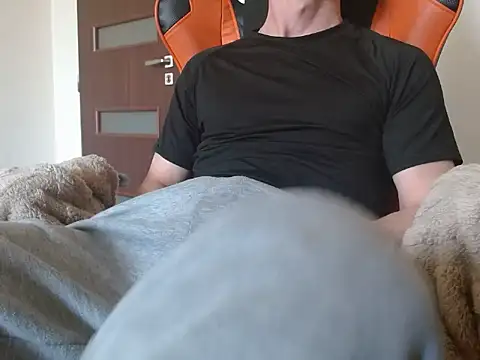 Sokarek online show from April 2026 12:42:02 PM