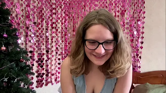 Luminosa online show from February 2026 11:43:02 AM