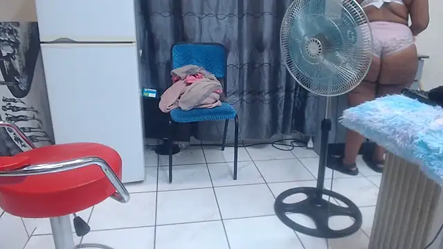 SexyNontyXX online show from April 2026 11:57:01 AM