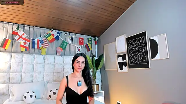 Samantha Velle online show from June 2026 02:48:02 PM
