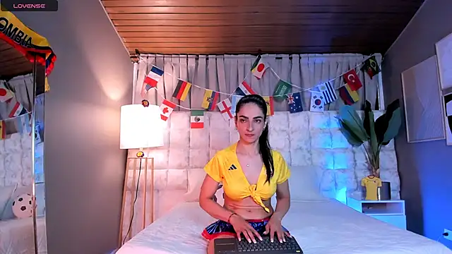 Samantha Velle online show from June 2026 02:05:02 PM