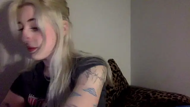 EmmyWet online show from March 2026 07:29:02 PM