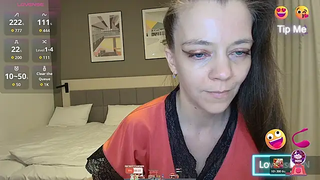 Snapshot of Yana-XX chatting on May 2026 12:21:01 PM Yana-XX online show from May 2026 12:21:01 PM