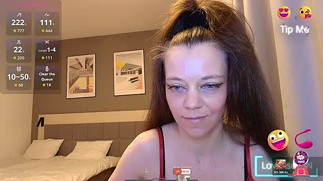 Snapshot of Yana-XX chatting on June 2026 05:45:01 PM Yana-XX online show from June 2026 05:45:01 PM