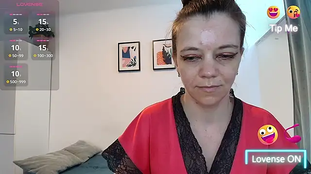 Snapshot of Yana-XX chatting on July 2026 02:45:02 PM Yana-XX online show from July 2026 02:45:02 PM