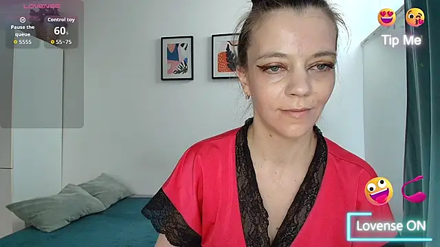 Snapshot of Yana-XX chatting on June 2026 11:49:02 AM Yana-XX online show from June 2026 11:49:02 AM